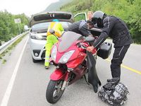 674-Poniendo_Las_Pinzas-2019-08-10